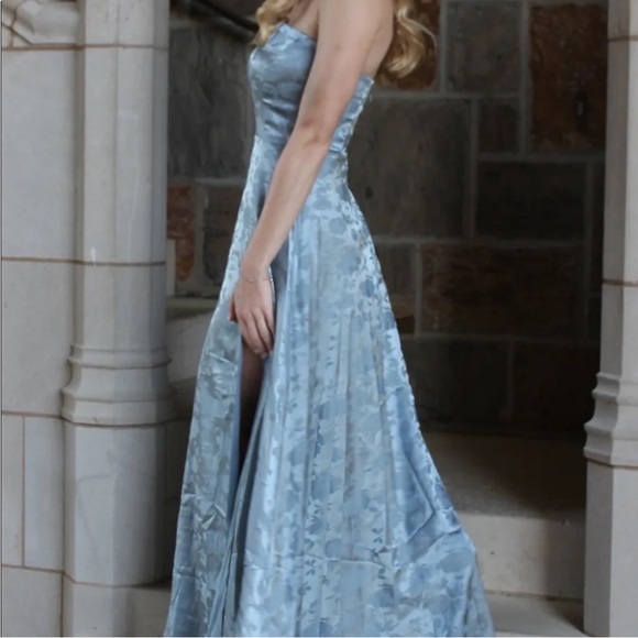 Jaquard blue dress - Picture 2 of 3